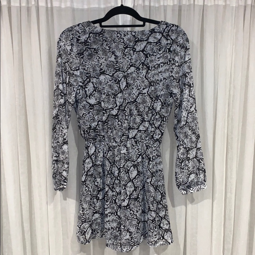 Express Printed Romper - Picture 5 of 5